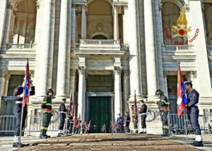 I Vigili del Fuoco celebrano Santa Barbara la "Signora del Fulmine"