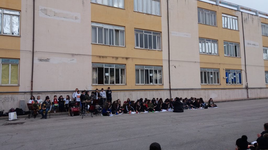 CASERTA - Successo di pubblico all'Open Day della Scuola "Dante Alighieri"