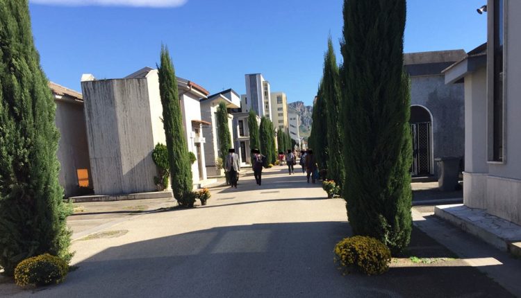 Santa Maria CV. Telecamere e cestini gettacarte, prosegue il restyling dell’area cimiteriale