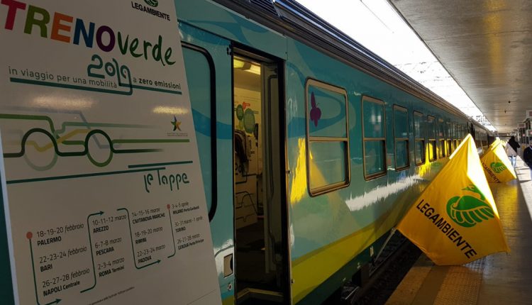 Il Treno Verde di Legambiente e Ferrovie dello Stato Italiane arriva a Napoli