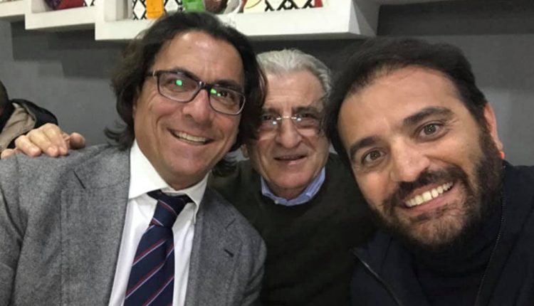 Gimmi Cangiano: "Agli Sciacalli e ai gufi rispondiamo con un sorriso"
