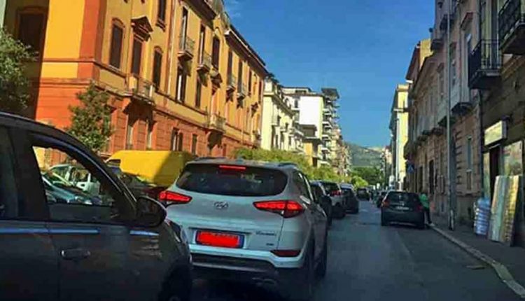 TRAFFICO CITTADINO | Aumenta il caos