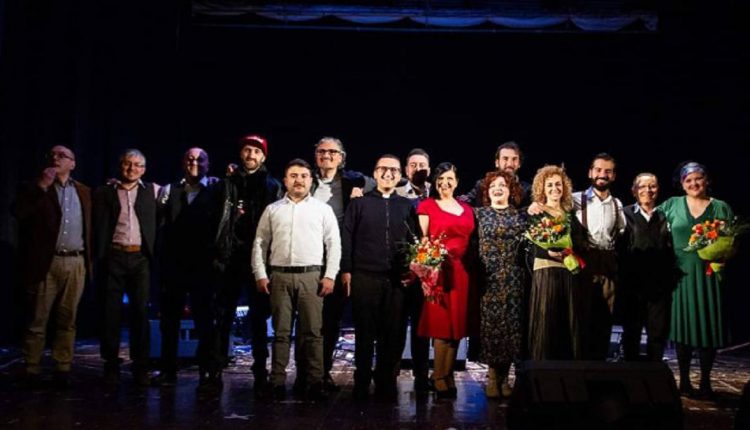 Stasera alla festa del pane canestrato suonano i Farasona, gruppo musicale del basso casertano