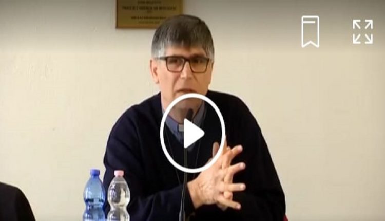 VIDEO. Don Patriciello: «Basta aborti e no all'utero in affitto»