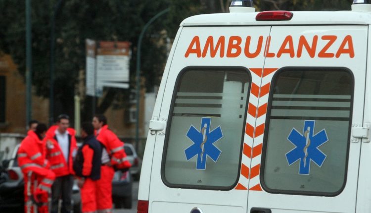 CASERTA. Donna cade in una buca in via Marchesiello, ricoverata in Ospedale
