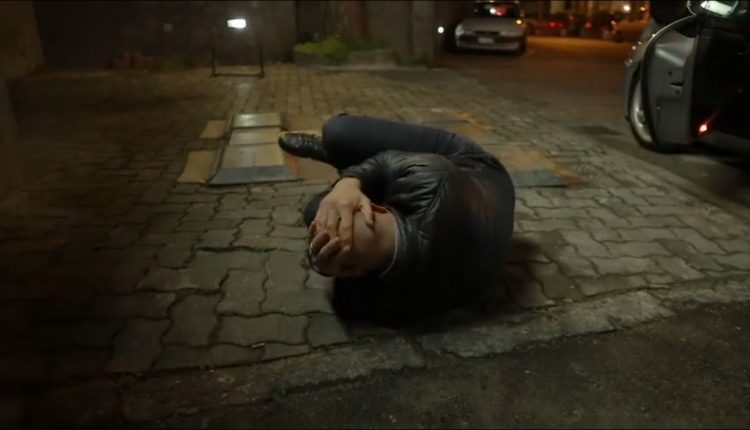 CESA. Un'uomo armato di bastone massacra un 63enne e poi lo investe