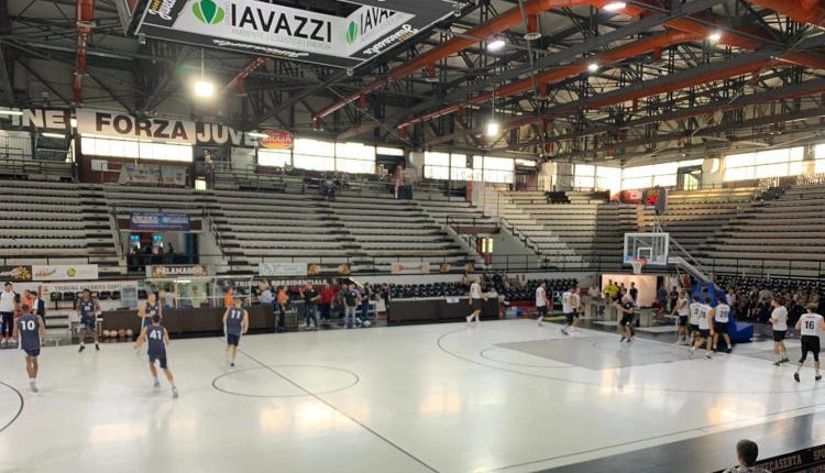 Juvecaserta-Montegranaro, chiusa la tribuna Pasta Reggia