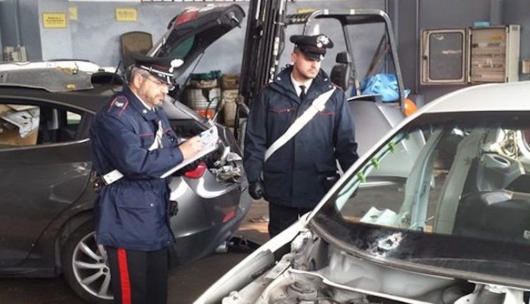 Sgominata la banda dei furti d'auto. 6 arresti