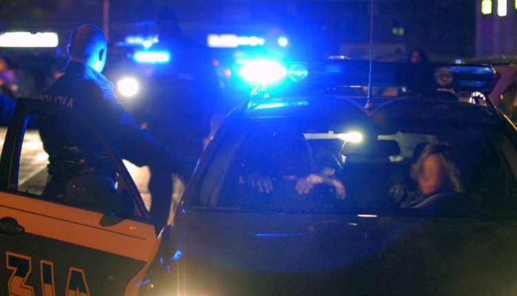 Estorcevano ditta di trasporti funebri. Beccati dalla Squadra Mobile di Caserta