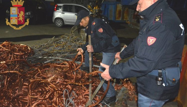 Operazione "Oro Rosso". La Polfer Campania sequestra quasi due tonnellate di rame rubato